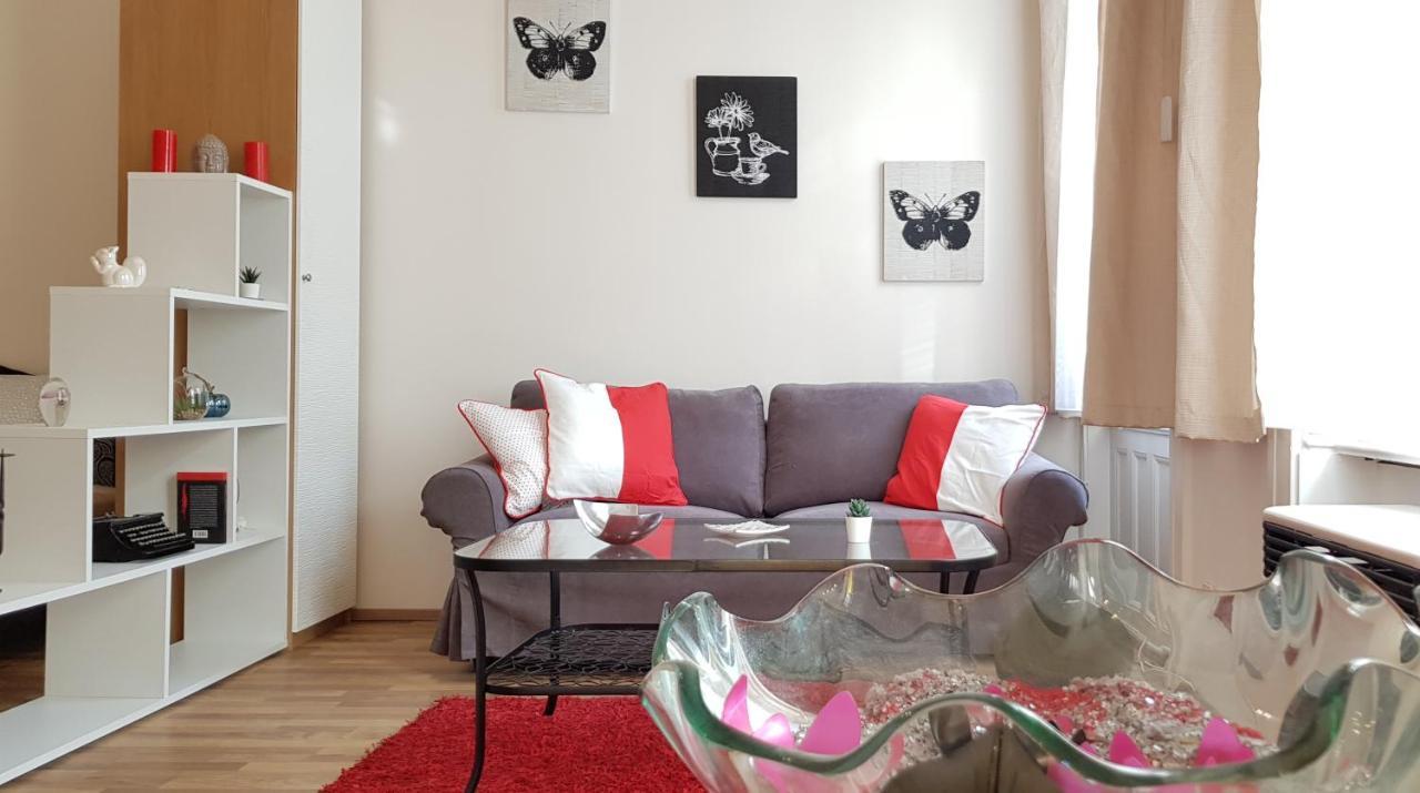 Center Royalty Apartment บูดาเปสต์ ภายนอก รูปภาพ