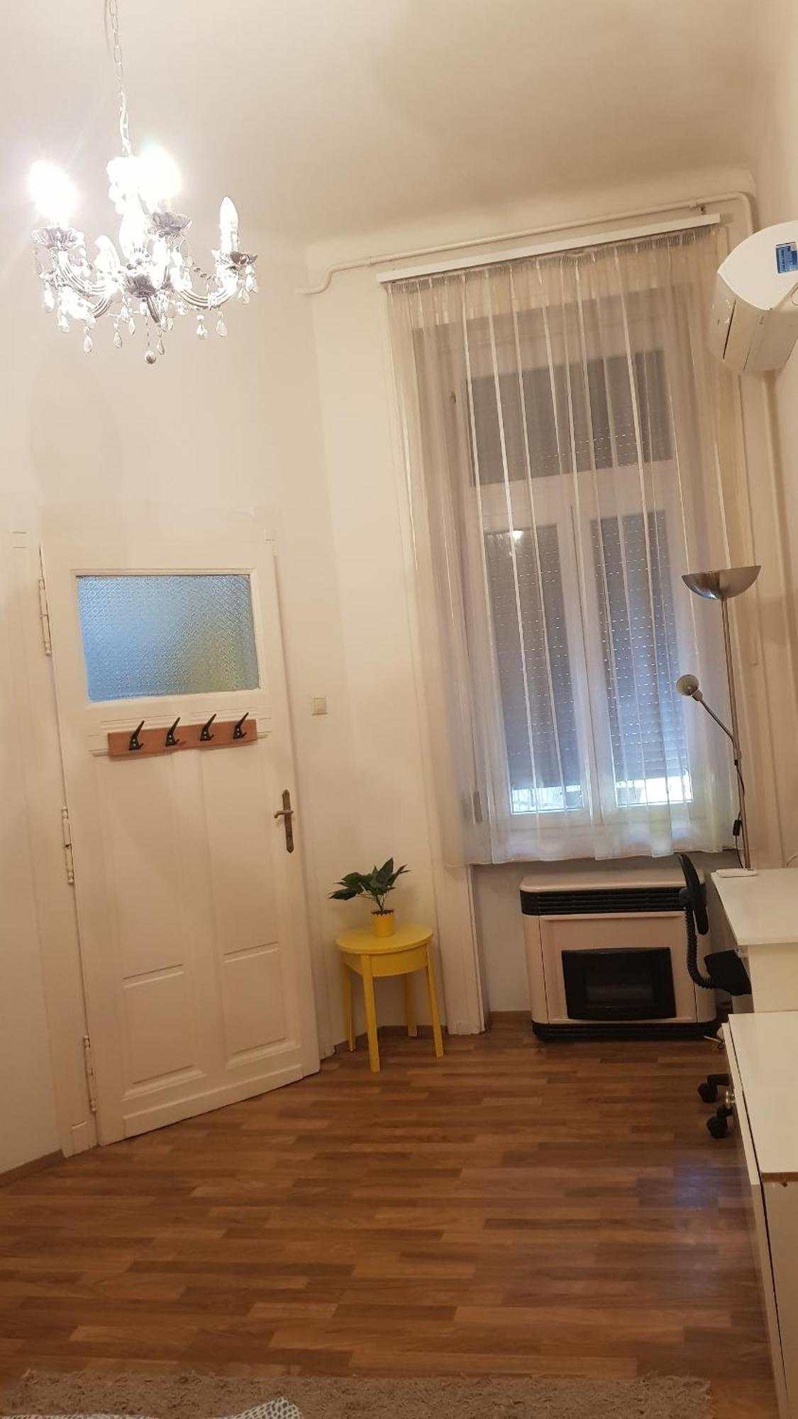 Center Royalty Apartment บูดาเปสต์ ภายนอก รูปภาพ